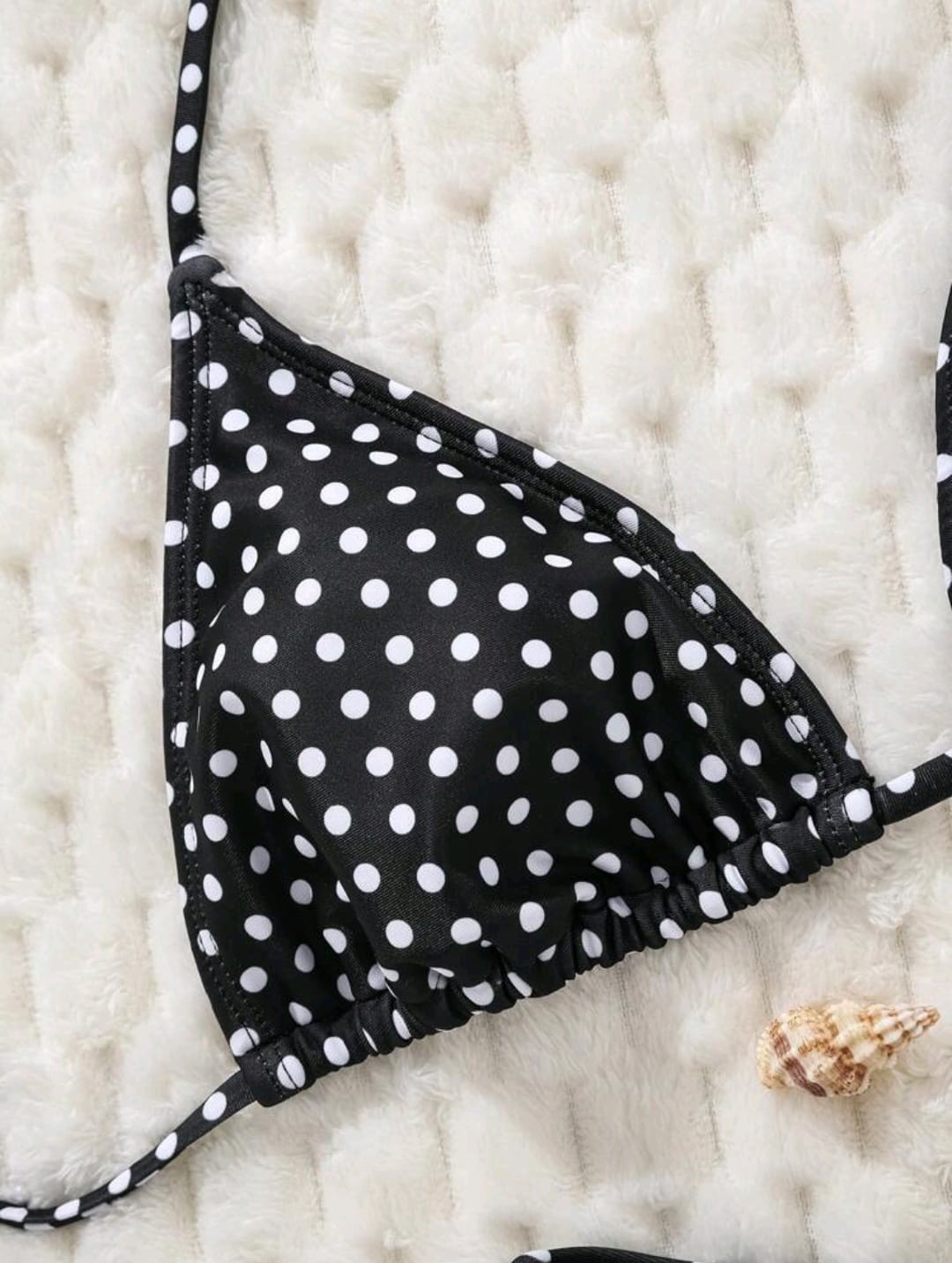 Trendy 2 pieces Triangle Black & White Bikini Set