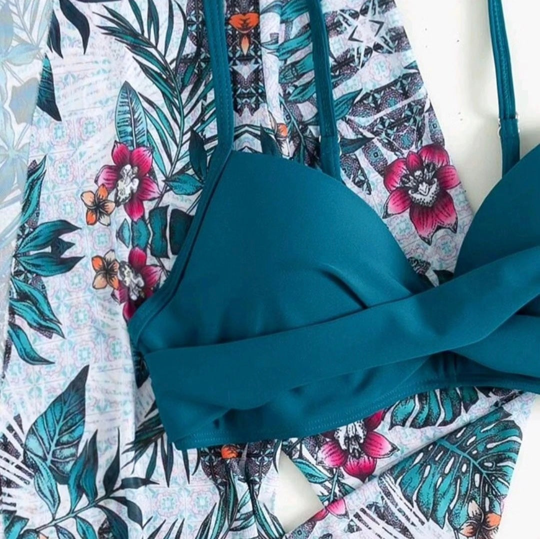 Trendy Tropical Bikini - 3 pieces