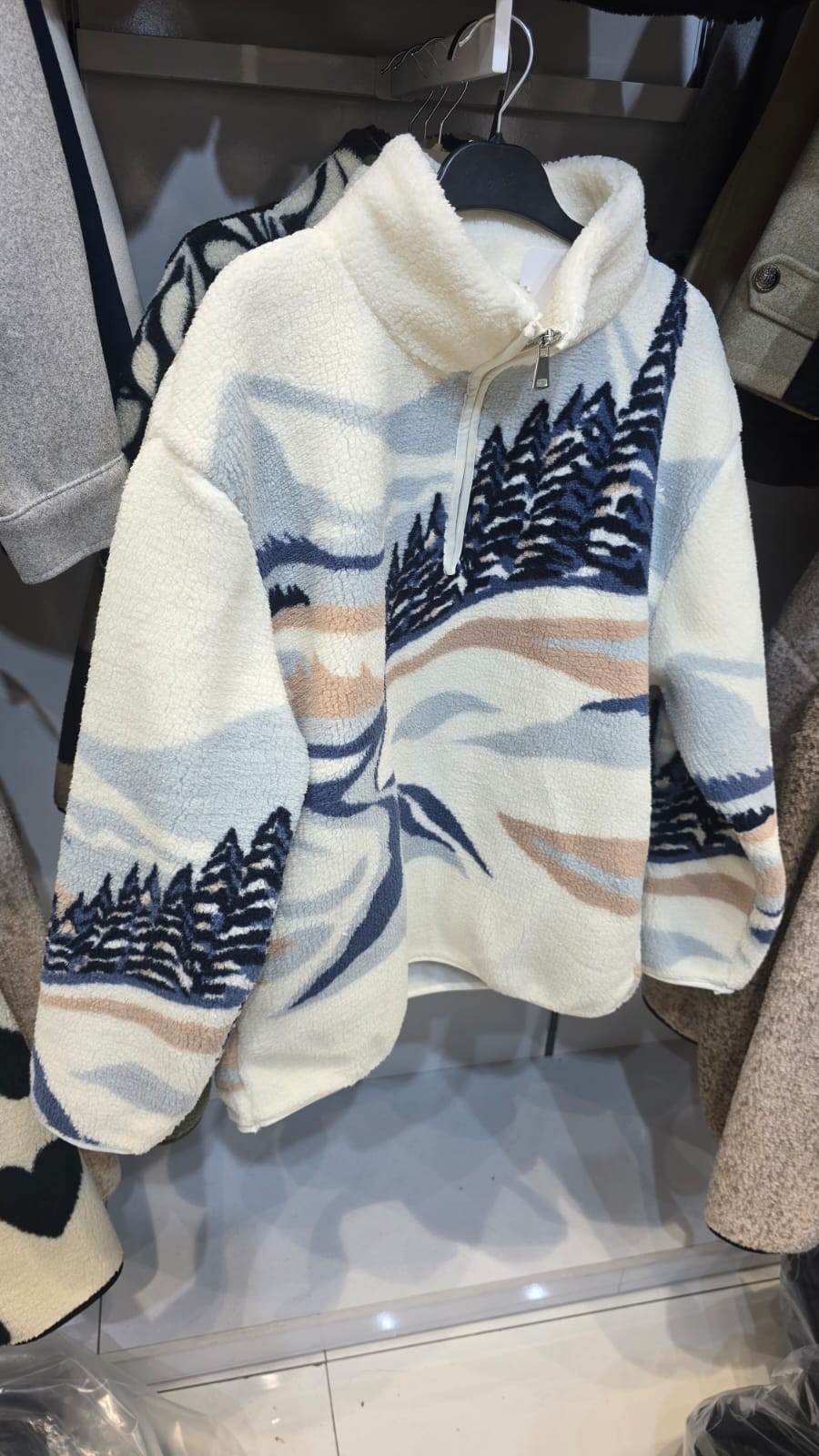 Trendy Polar Sweatshirt - One Size