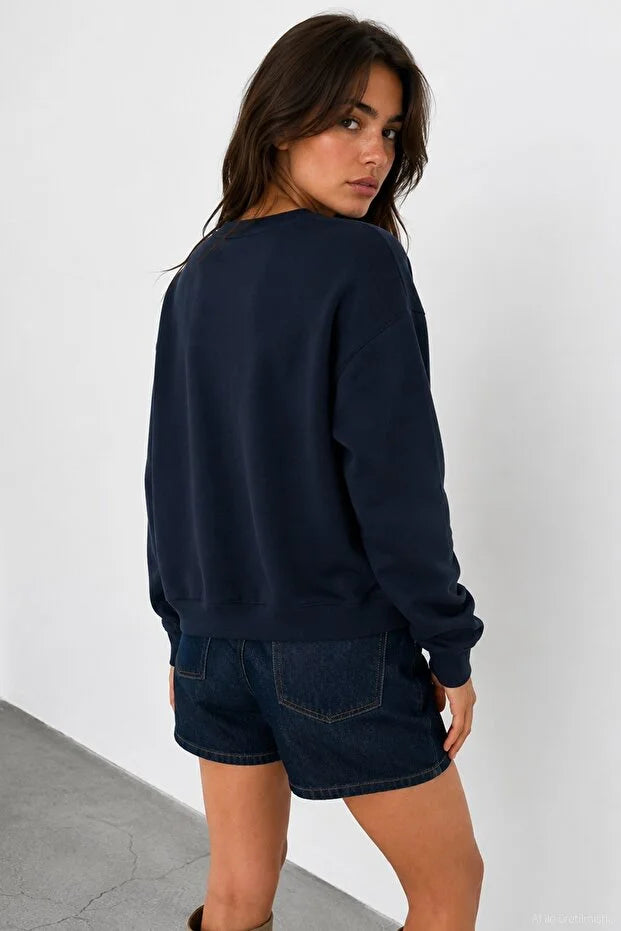 Trendy Embroidered Sweatshirt - Fleece inside