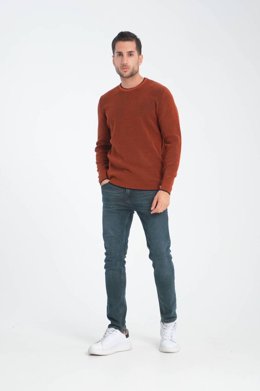 Trendy sweater - round neck