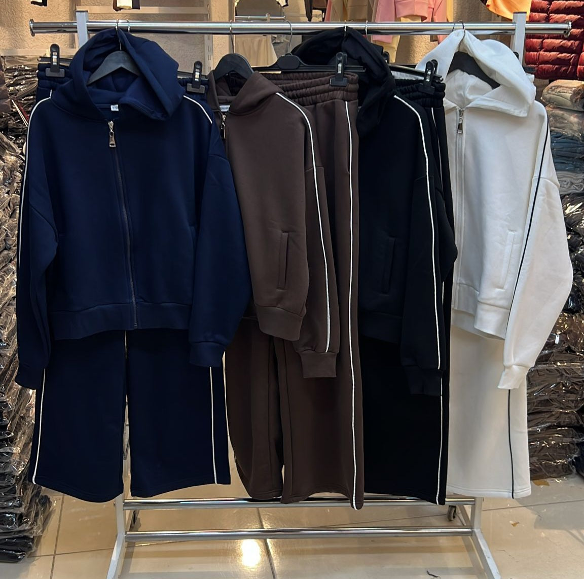 Trendy Fleeced Sweatsuit - wide legs pants with a jacket