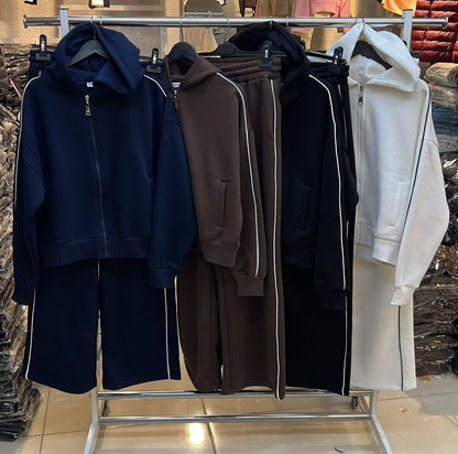 Trendy Fleeced Sweatsuit - wide legs pants with a jacket