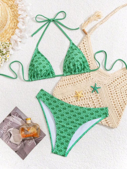 Trendy 2 Pieces Triangle Low Waisted Swimsuit