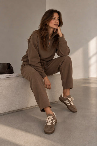 Trendy Sweatsuit - Half Zipper