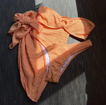 Trendy strapless 3-pieces bikini