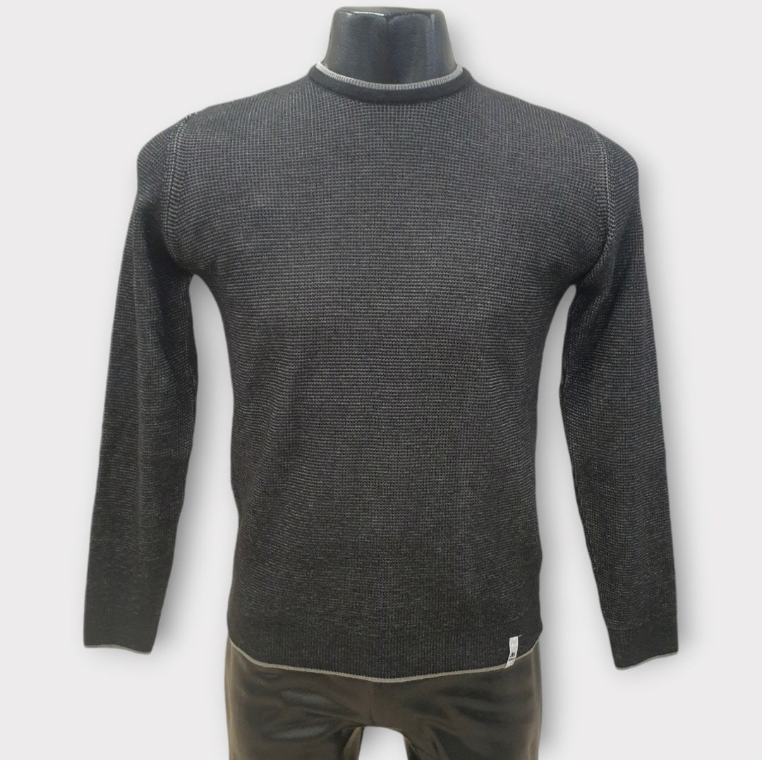 Trendy sweater - round neck