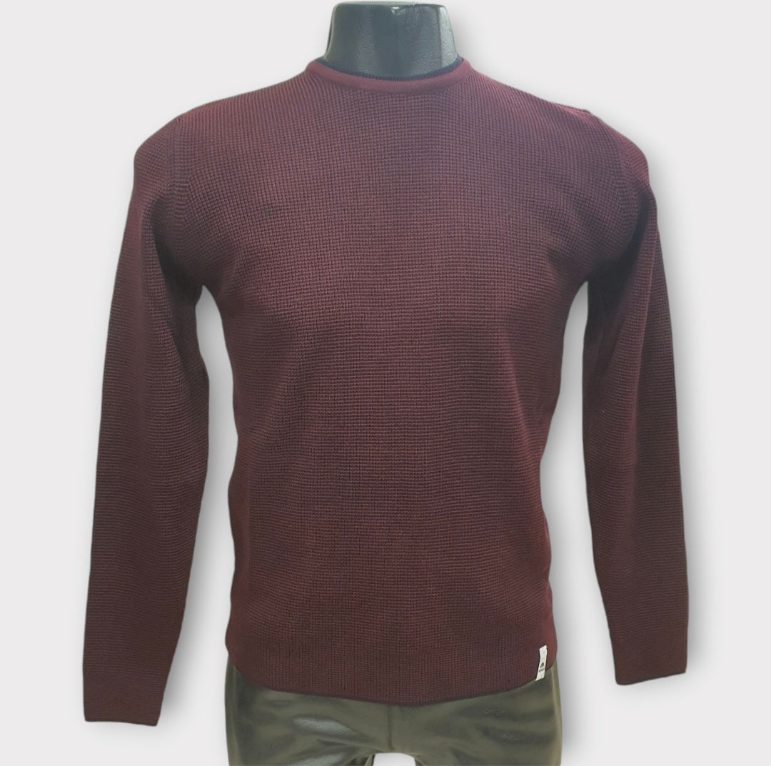 Trendy sweater - round neck