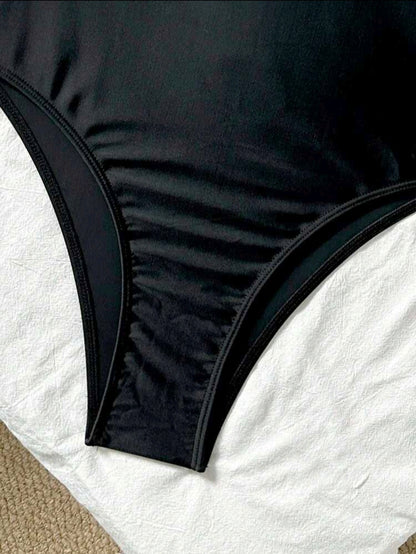 Trendy One Piece Strapless Black Swimsuit