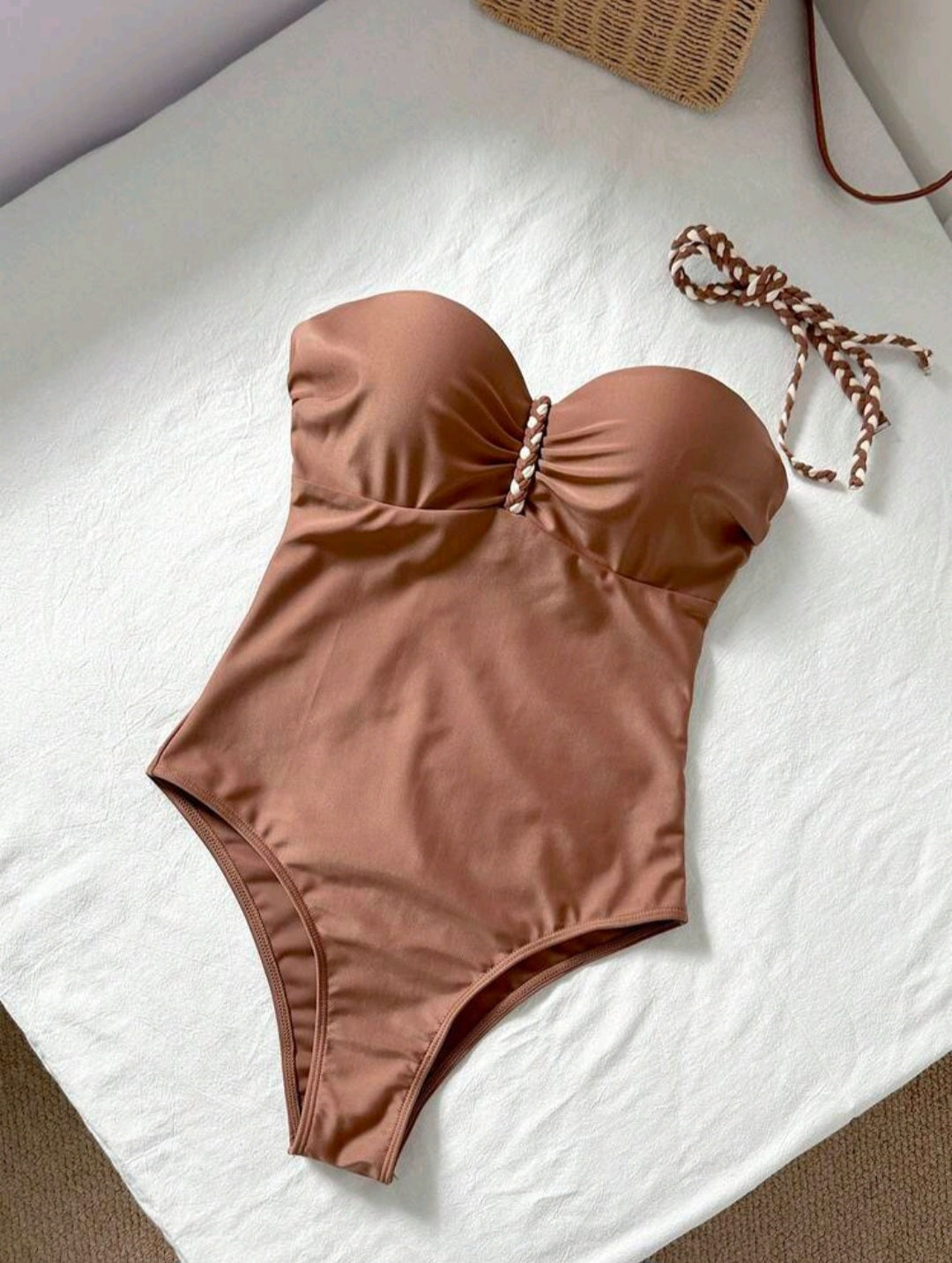 Trendy One Piece Strapless Swimsuit