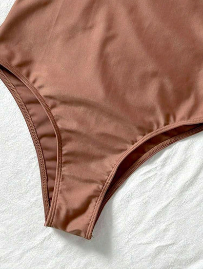 Trendy One Piece Strapless Swimsuit