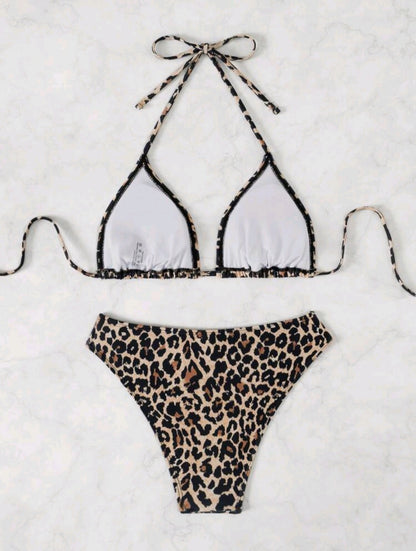 Trendy 2 Pieces Triangle Leopard Bikini