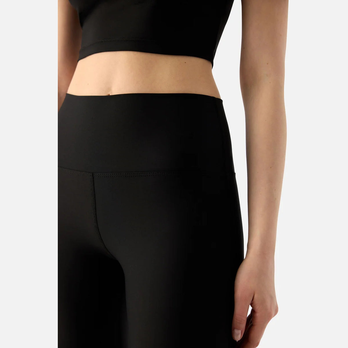 Flare Cut Legging - Black & Olive