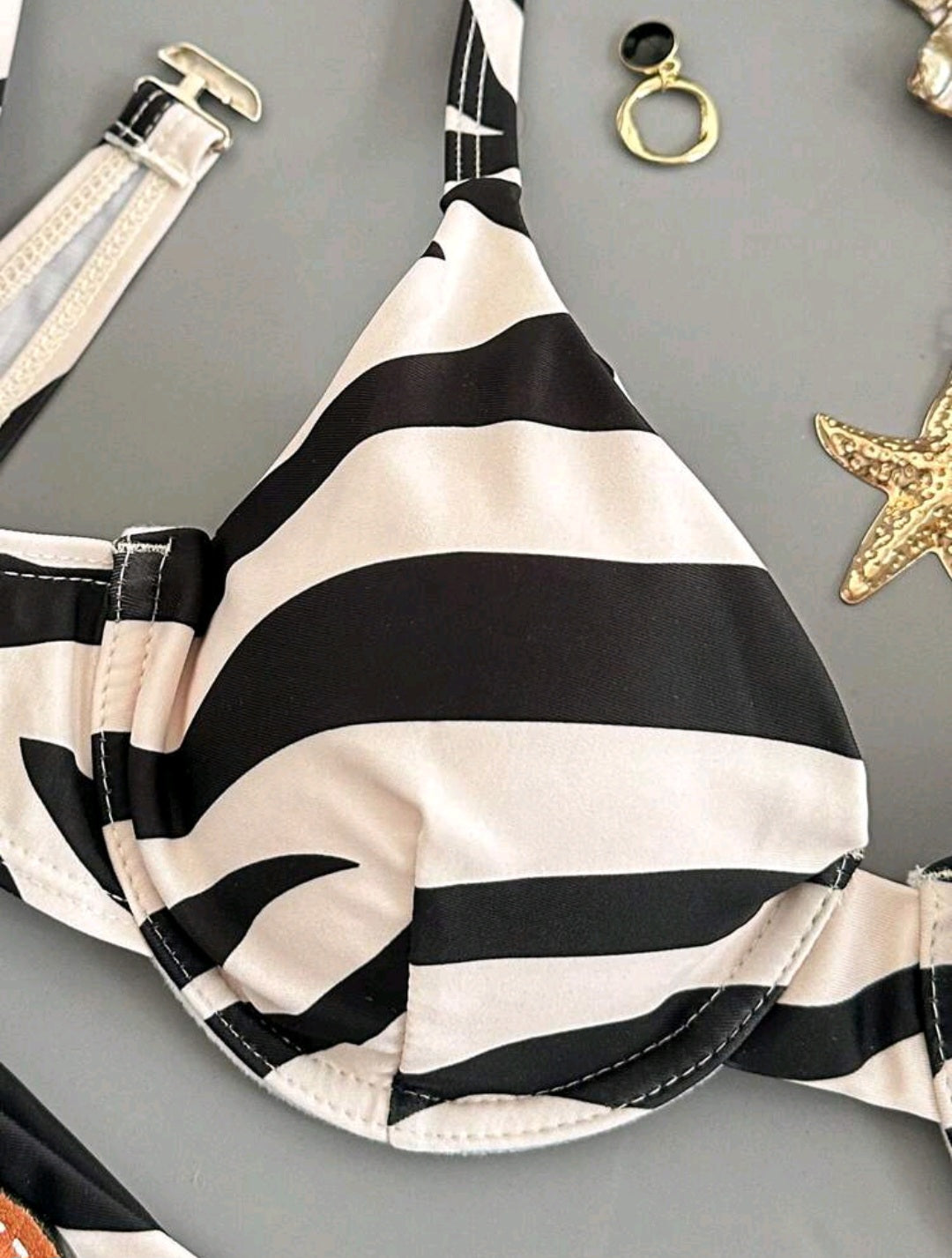 Trendy 2 Pieces Black&White Swimsuit