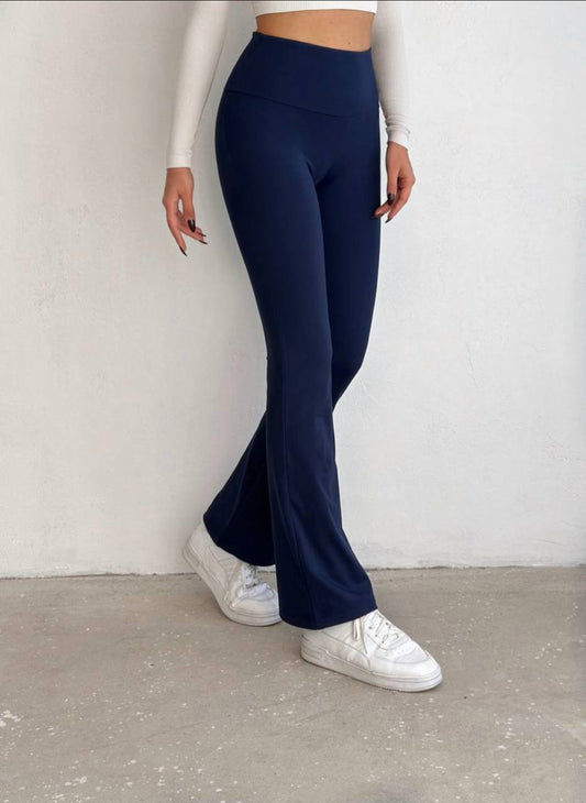 Oysho Flare Cut Legging - Espagnole