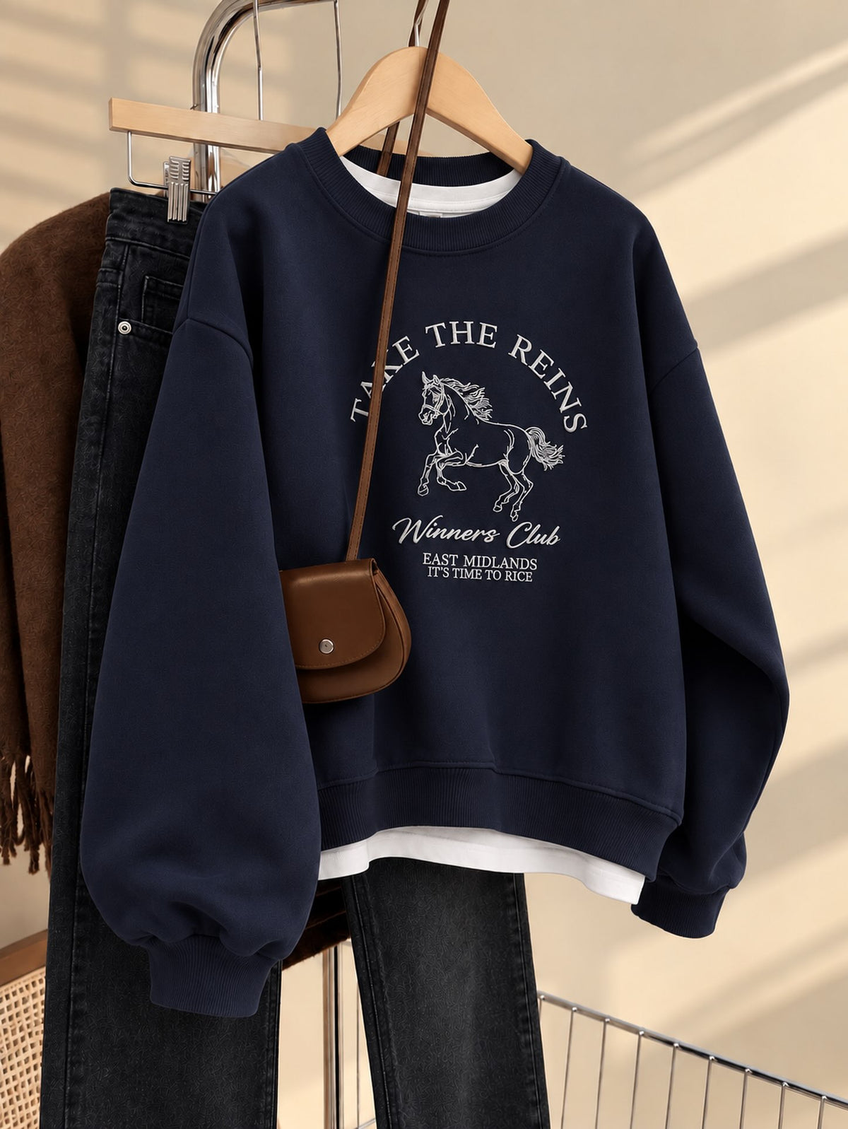 Trendy Embroidered Sweatshirt - Fleece Inside
