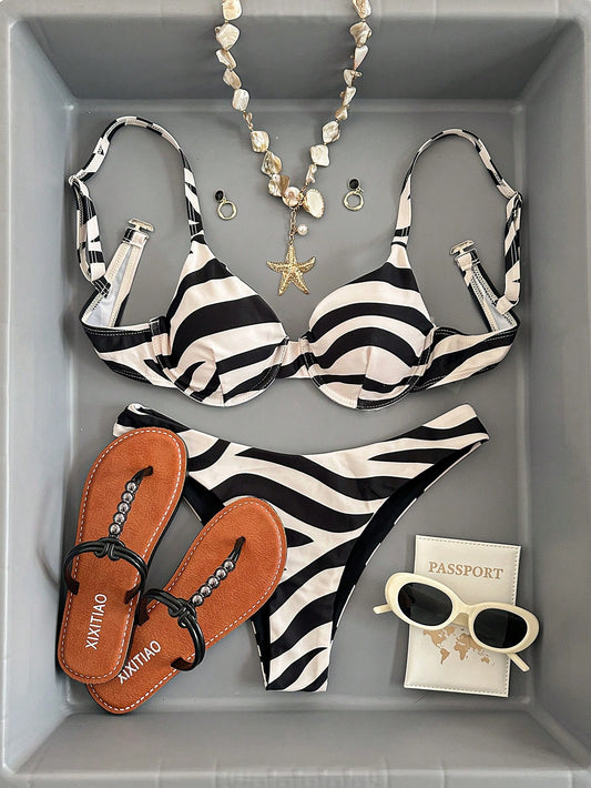 Trendy 2 Pieces Black&White Swimsuit