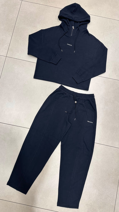 Trendy Sweatsuit - Half Zipper