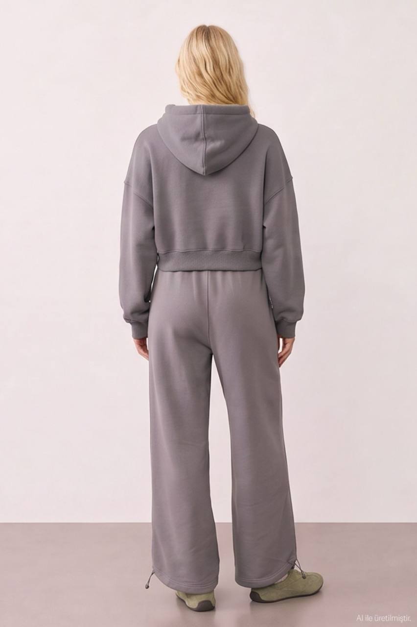 Trendy Sweatsuit