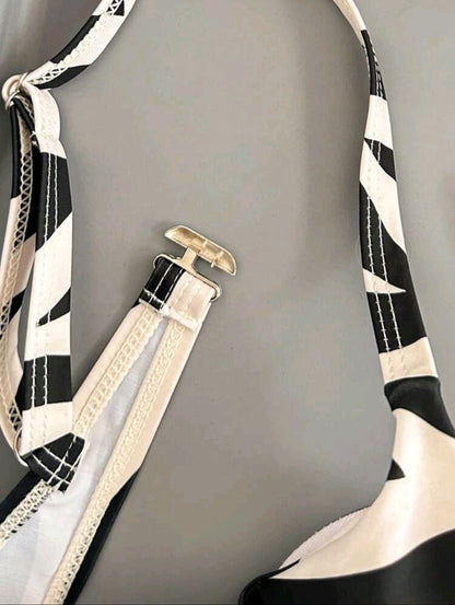 Trendy 2 Pieces Black&White Swimsuit