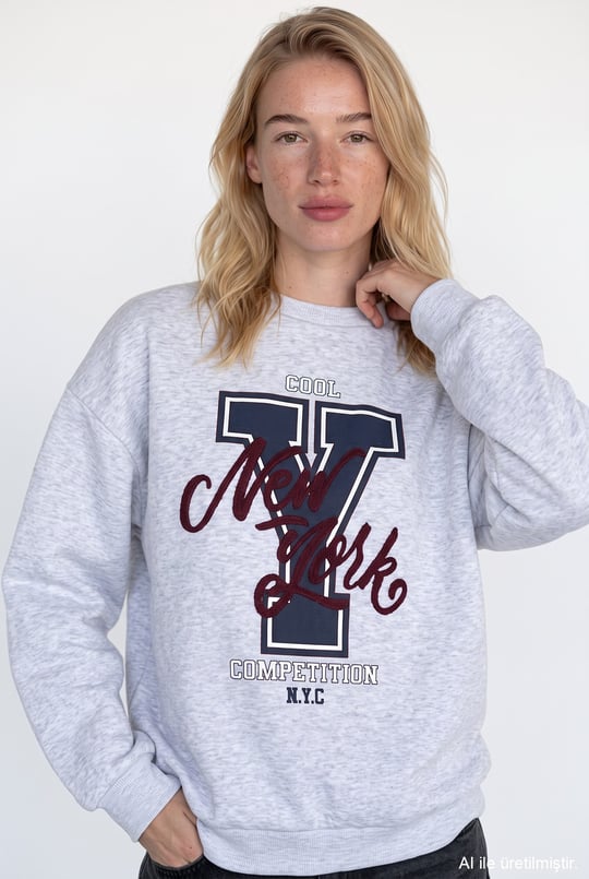Trendy Embroidered Sweatshirt - Fleece Inside